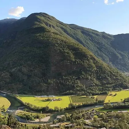 Kvammehuset Pa Gamle Лердалсёйри