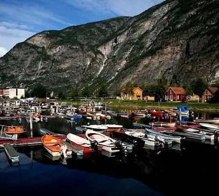Ferienhaus Kvammehuset Pa Gamle Lærdalsøyri