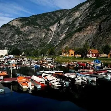 Kvammehuset Pa Gamle * Lærdalsøyri