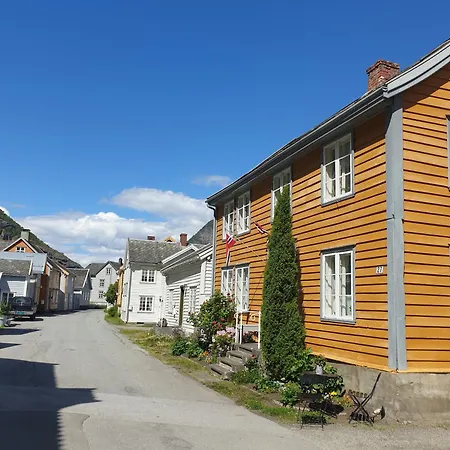 Kvammehuset Pa Gamle Hébergement de vacances