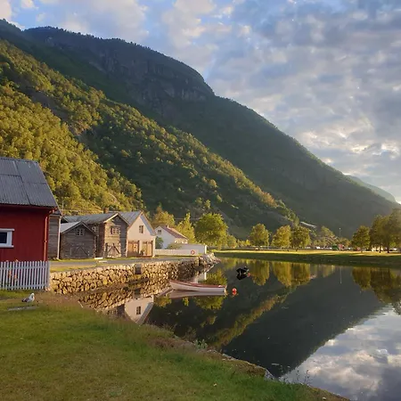 Kvammehuset Pa Gamle Ferienhaus *