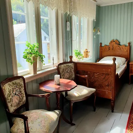 Nyaraló Kvammehuset Pa Gamle *