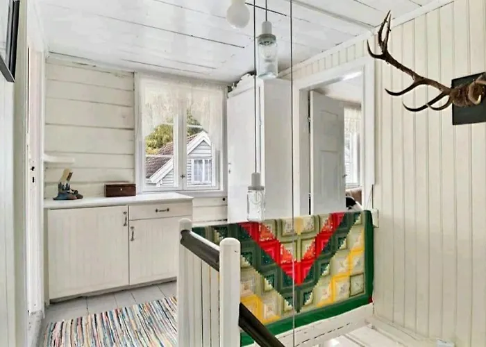 Kvammehuset Pa Gamle Tatil Evi *