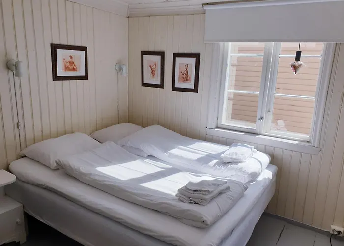 Kvammehuset Pa Gamle Tatil Evi Lærdalsøyri