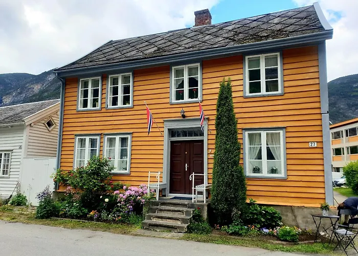 Semesterbostad Kvammehuset Pa Gamle